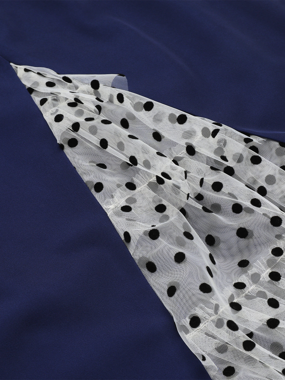 the-perfect-way-to-shop-for-robe-crayon-patchwork-bleu-fonce-a-pois-des-annees-1960-on-sale_6.jpg