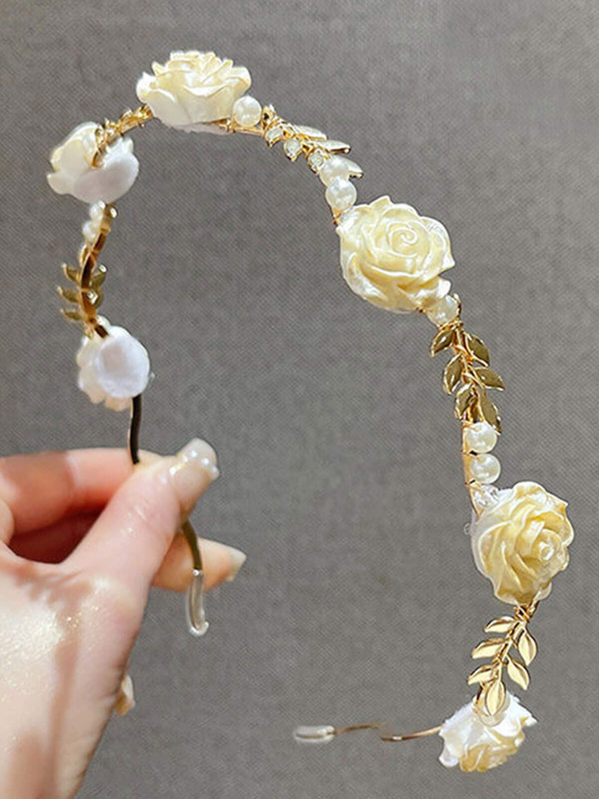 buy-your-bandeau-de-perles-roses-vintage-online-now_0.jpg