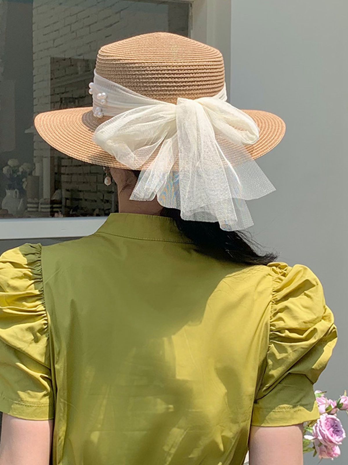 the-most-stylish-and-affordable-chapeau-ruffia-en-ruban-transparent-et-perles-vintage-online-sale_6.jpg