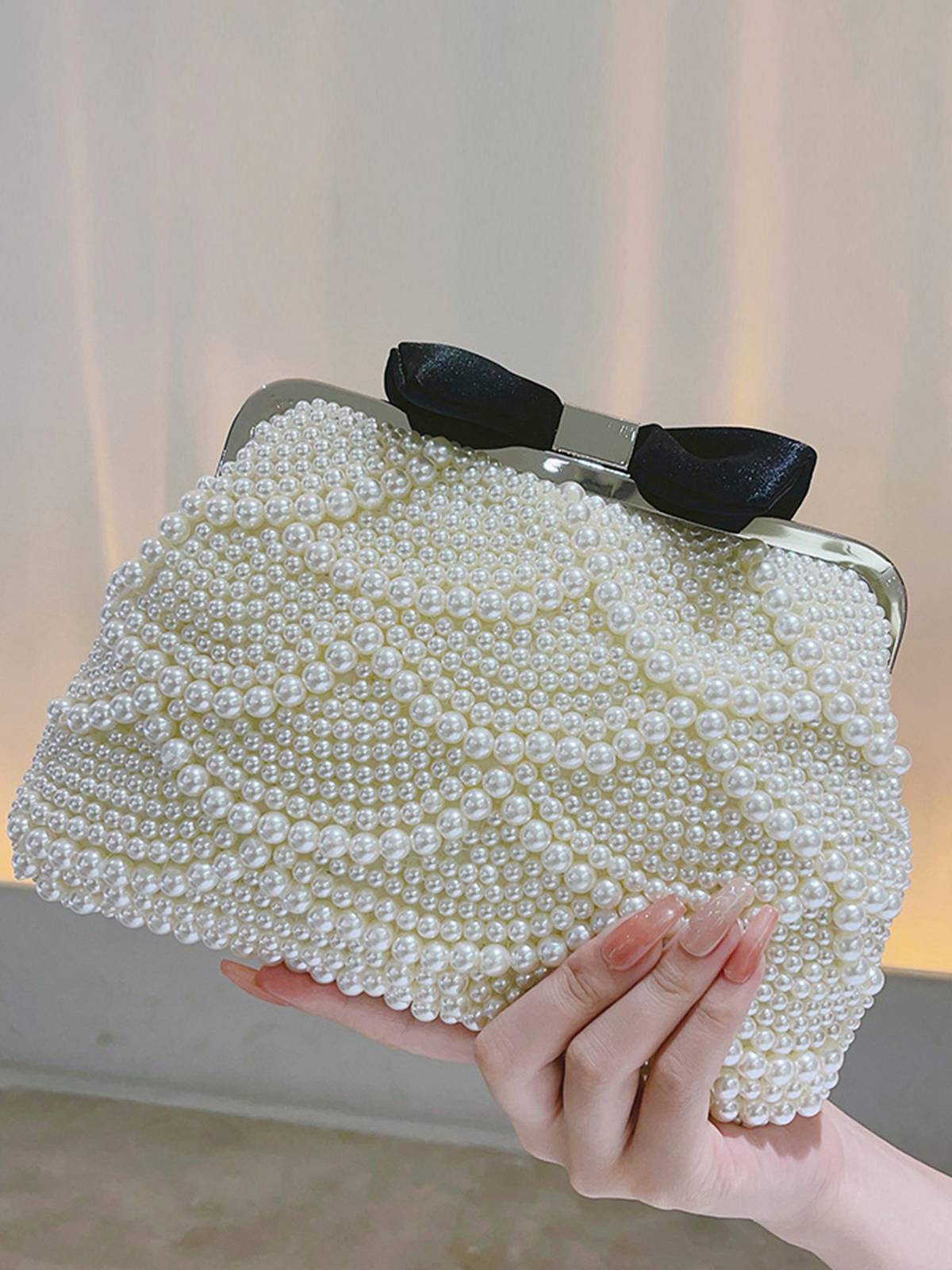 buying-pochette-de-soiree-avec-noeud-en-perles-sale_1.jpg
