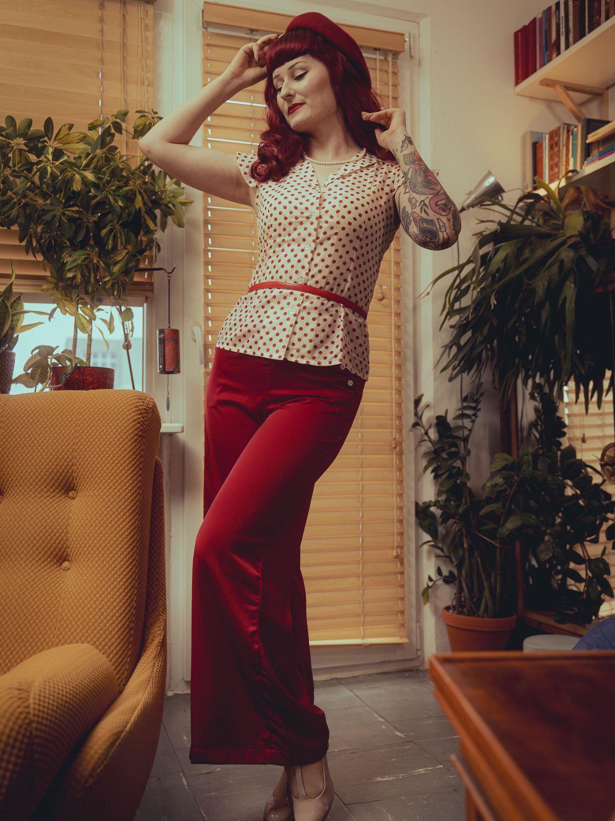 get-a-real-discount-of-2pcs-chemisier-rouge-a-pois-des-annees-1950-et-pantalon-bordeaux-hot-on-sale_0.jpg